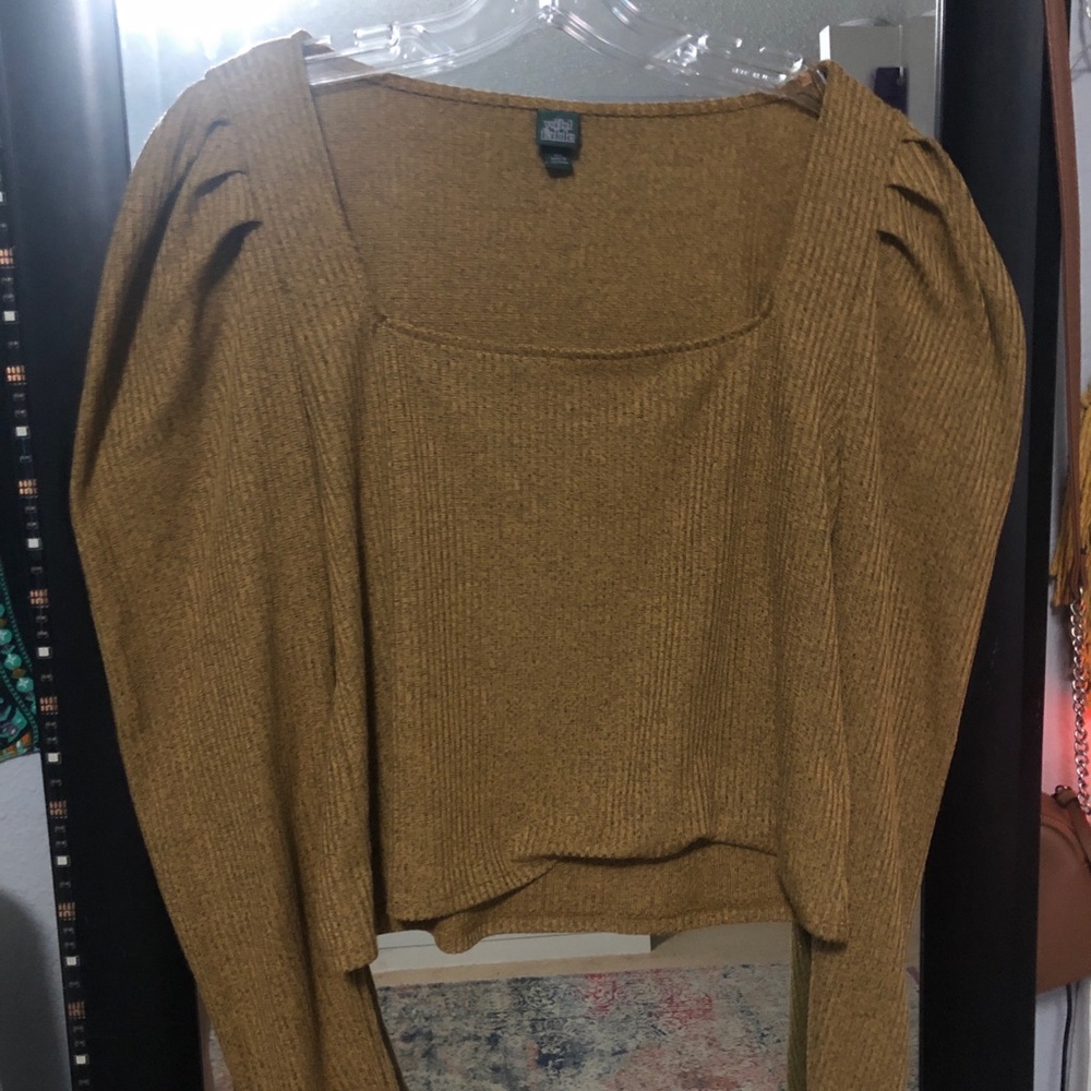 Wild Fable Top with puff sleeve